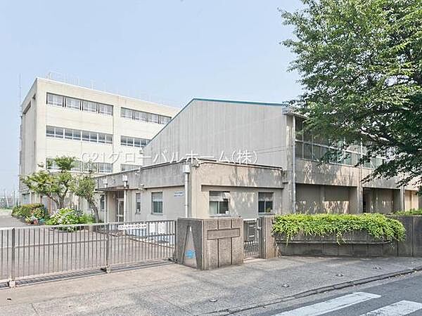 横浜市立浦島小学校まで650m