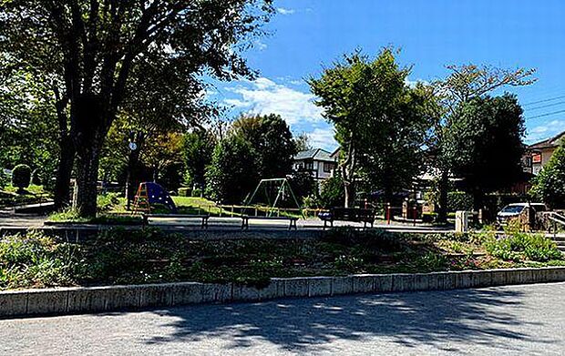 白山西台公園まで400m