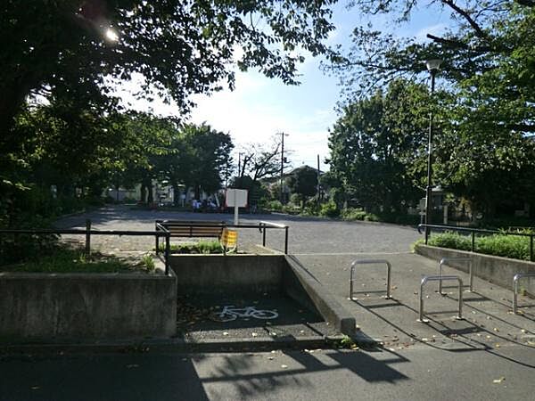 新吉田第一公園まで750m