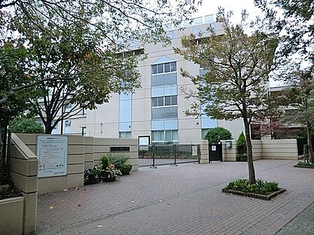 横浜市立茅ケ崎東小学校まで650m