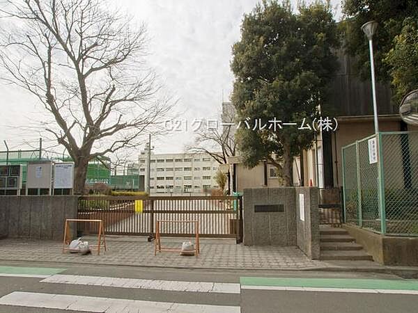 横浜市立深谷小学校まで550m