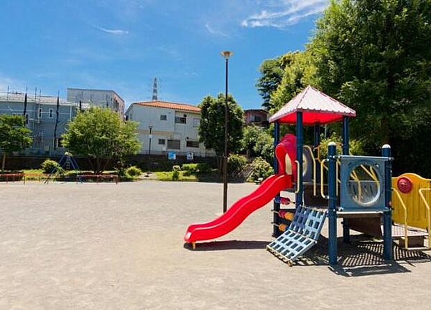 瀬戸ケ谷町第二公園まで650m
