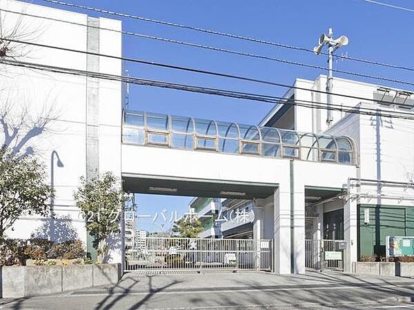 横浜市立岡野中学校まで850m