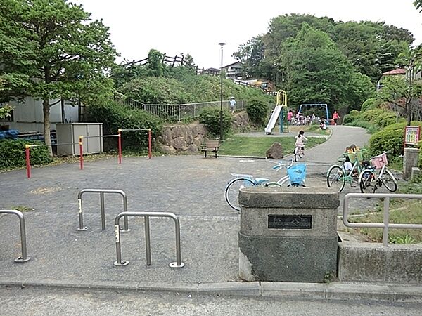 殿山公園まで350m