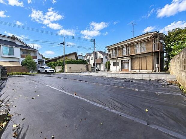 家族が集う開放的なLDKと、全居室収納を備えた心地よい住まい。玄関まわりには大容量のシューズインクローゼットを備えています。