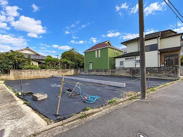 2階には洋室が4部屋配置されており、ファミリー層やリモートワーク部屋を確保したい方にも嬉しい4LDKの間取りです。