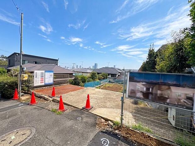 高台の開放感を感じる邸宅地です。現地やモデルハウス見学・プレゼンテーションなども受けることができます、お気軽にお問い合わせください。