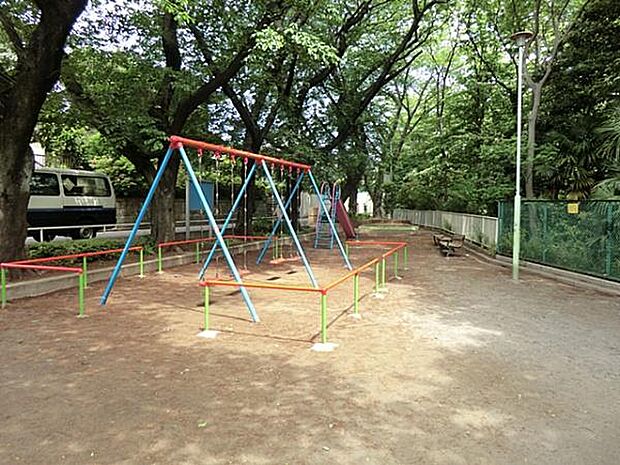 二本木第二公園まで350m