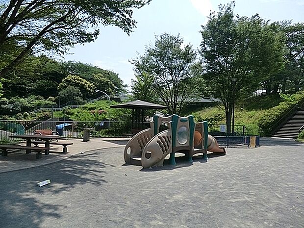 あたご公園まで270m