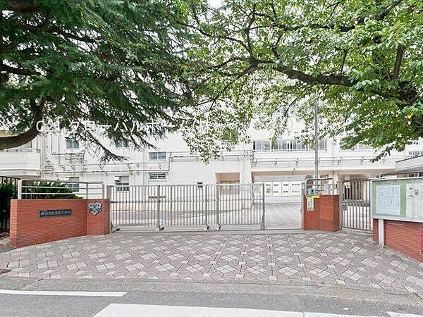 横浜市立寺尾小学校まで500m