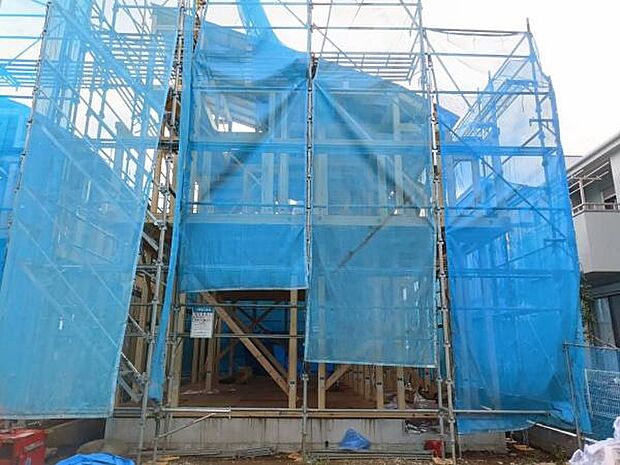 2階には使い勝手の良い洋室が4部屋独立しており、子供部屋や書斎、趣味のスペースなど多彩なライフスタイルに柔軟に対応します。
