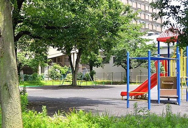 芦穂崎公園まで650m