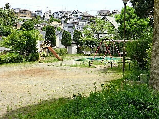 仏向横谷公園まで450m