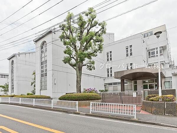 横浜市立西前小学校まで220m