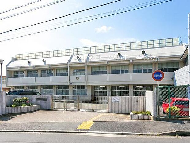 横浜市立緑が丘中学校まで1300m