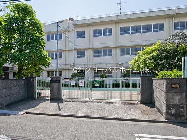 川崎市立向小学校まで350m