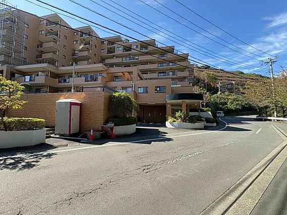 雄大な山並みと...