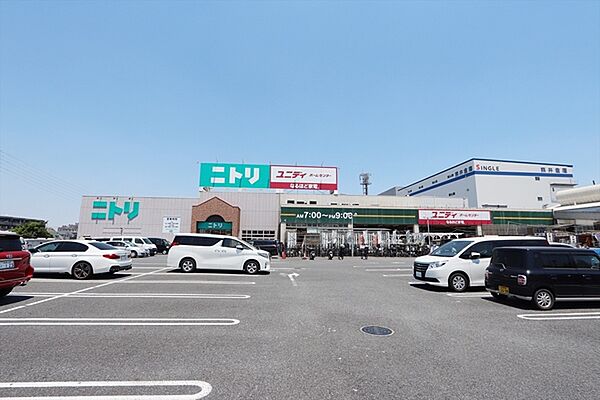 ニトリ市川千鳥町店まで399m