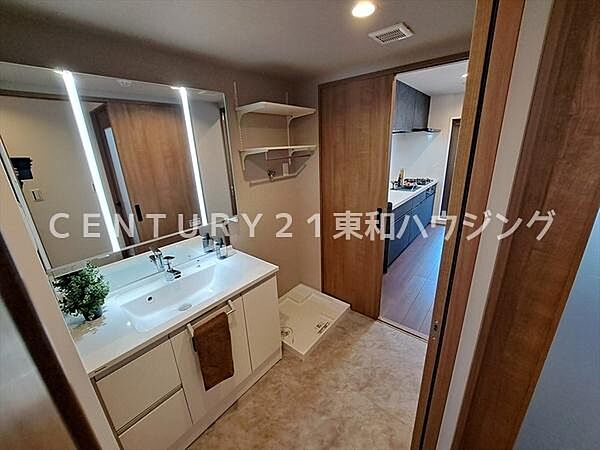 現在フルリフォーム工事中のため、こちらは同社施工例の写真です。実物はリフォーム完了後ご内覧時にご確認くださいませ(^^♪