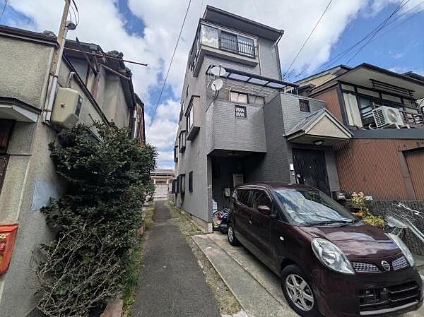 前面道路です【聚楽廻西町】担当：西田