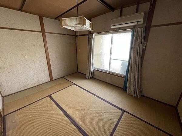 2階和室です【大塚檀ノ浦】担当：佐々木