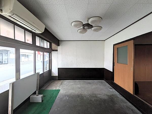 土間（玄関）です【西七条市部町】担当：西田