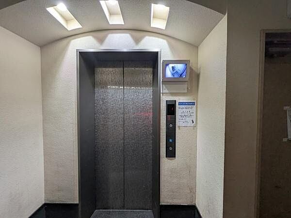 共用エレベーターです【エスリード四条河原町】担当：森田