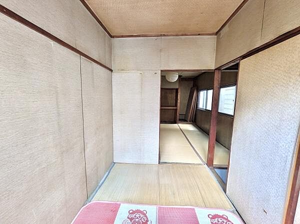 洋室です【西七条北月読町】担当：西田