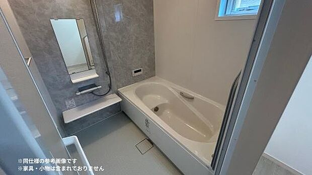 1坪タイプでゆったり！ダブルの保温構造を標準採用しているのでお湯が冷めにくく、時間差で入る際も安心です。※同仕様の参考画像です。小物は含まれておりません