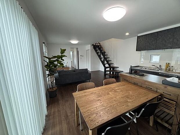 広さや間取りはもちろん、調理や洗濯などの家事動線や収納、子供動線なども、展示場やオープンハウスイベントにてご体感ください♪