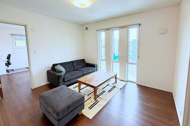 米沢市中田町展示場は、乾太くん+エアコン3台+インテリア込みでトータルコーディネート!インテリア設置済みなので、実際の暮らしがイメージしやすい♪