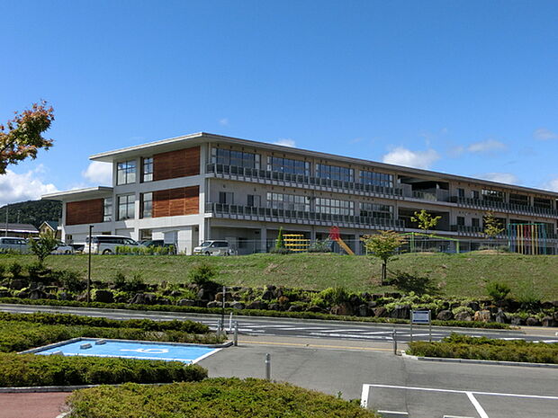 山形市立みはらしの丘小学校まで120m