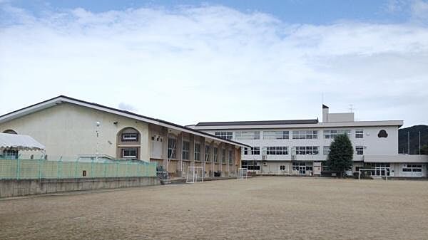 apartment 山形県山形市松波１丁目
地図を見る
