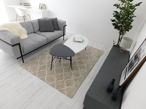 モノトーンでコーディネートした展示場は、お客様からも好評いただいております！