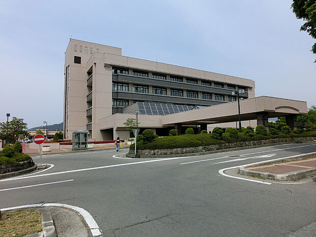 東根市役所まで2159m