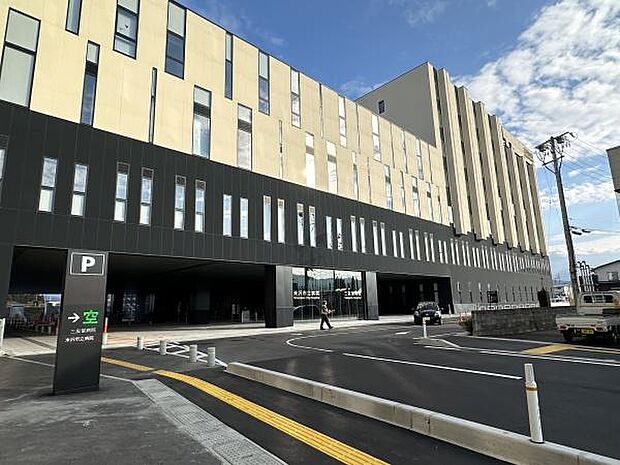 米沢市立病院まで1425m