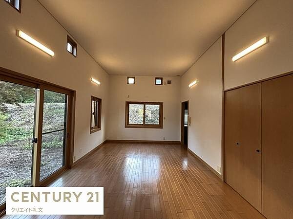 detached 山形県西置賜郡白鷹町大字十王5540番地21
地図を見る