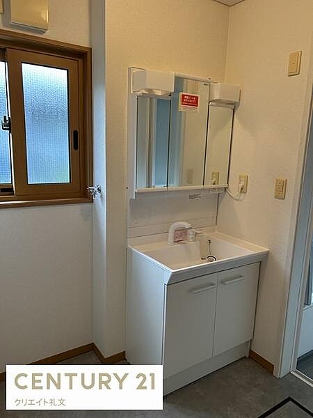 detached 山形県西置賜郡白鷹町大字十王5540番地21
地図を見る