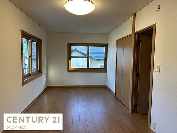detached 山形県西置賜郡白鷹町大字十王5540番地21
地図を見る