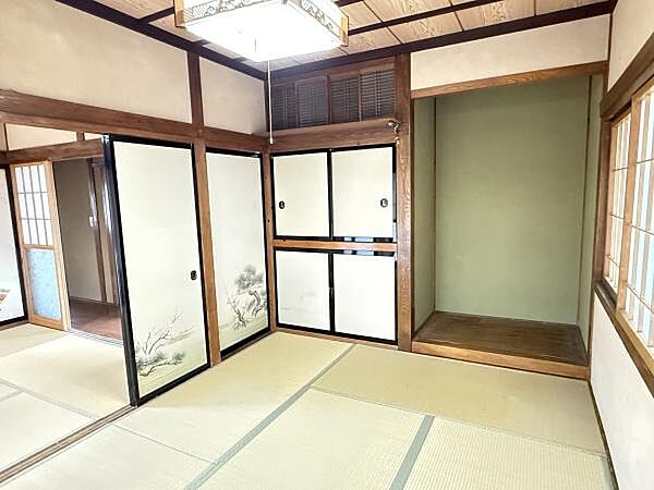 detached 山形県山形市南原町２丁目
地図を見る