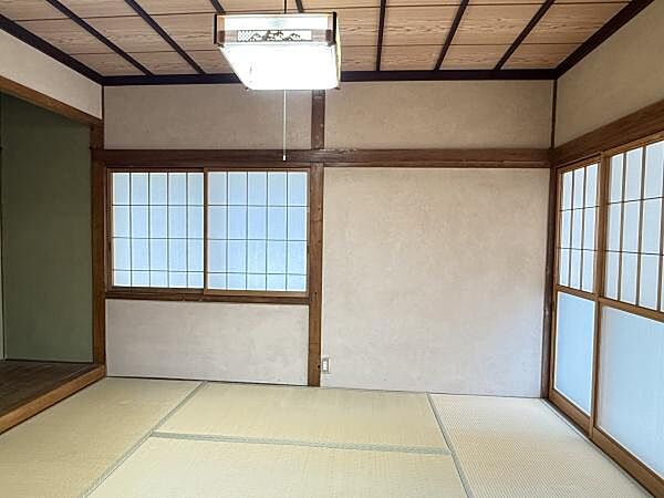 detached 山形県山形市南原町２丁目
地図を見る
