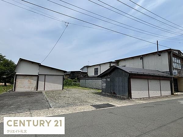 detached 山形県西村山郡河北町谷地字谷地
地図を見る