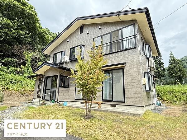 detached 山形県南陽市漆山
地図を見る