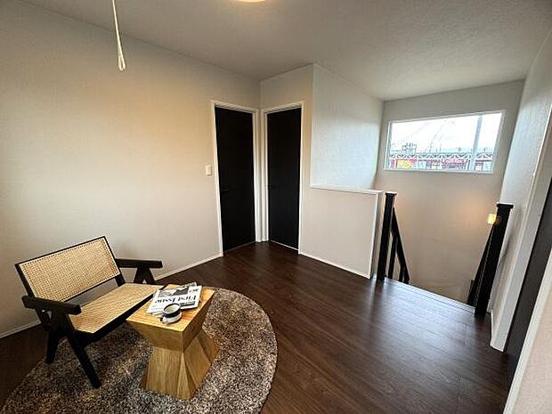 ユニテハウスにはベランダがありません。2Fホールは洗濯スペースとして活用するのがおすすめ。置き畳を置いて、和の空間にしたり、子供たちのプレイルームなど使い方が自由♪