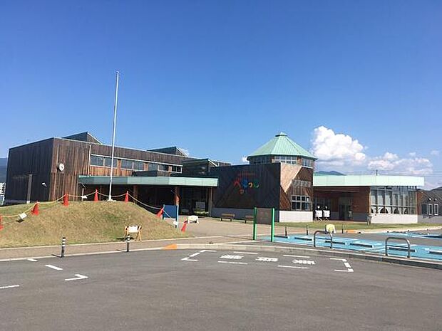 山形市児童遊戯施設 べにっこひろばまで2500m