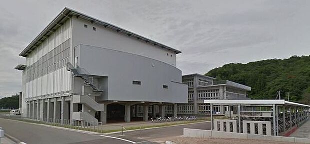 天童市立第一中学校まで1338m