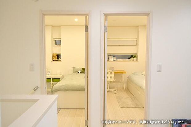 スケルトン＝躯体、インフィル＝内装設備を分離して考える設計を採用。15年周期で変化すると言われる家族のライフスタイルに合わせ、構造体を変えることなく部屋の増減が可能です。※画像はイメージです