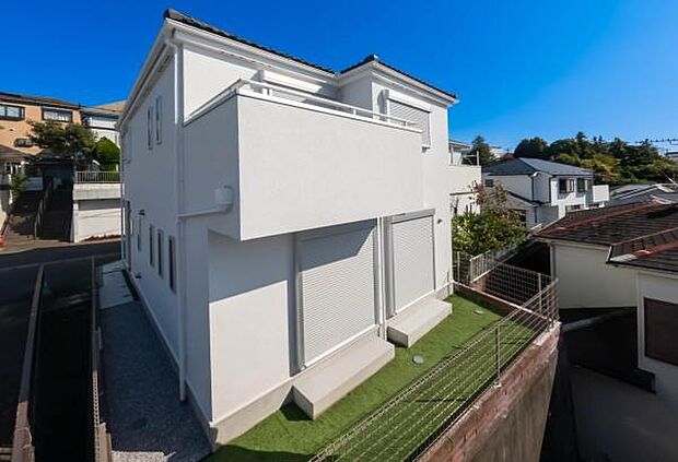 「マイホームの喜びを感じる」スタイリッシュなデザインに心満たされる。憧れのマイホームに相応しい美しく映える外観です。