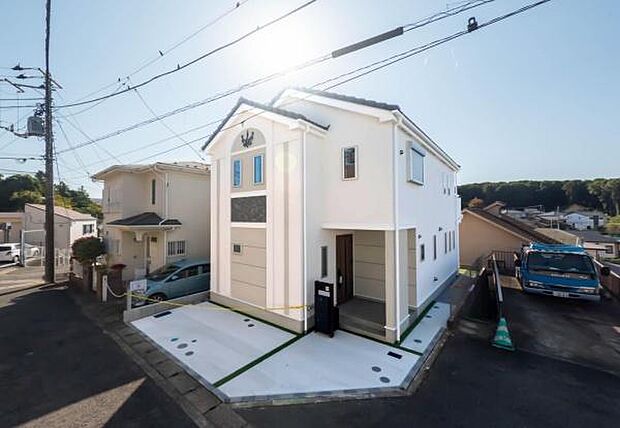 「威風堂々とした素敵な佇まい」どの角度から眺めても、所有感が満たされる理想的で素敵な住まい一生ものだから「パッと見」こそが全て「第一印象で決まる」素敵なマイホーム