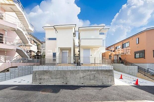 「マイホームの喜びを感じる」スタイリッシュなデザインに心満たされる。憧れのマイホームに相応しい美しく映える外観です。